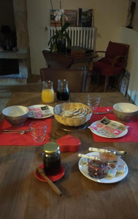 Chez Sylvie, Chambre Calme Saint-Leon-sur-Vezere Exteriör bild